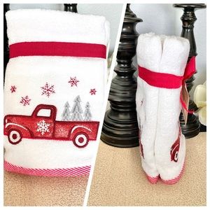 New SET OF 2 FARMHOUSE TRUCK CHRISTMAS TREE Hand Towels